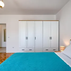 Ivan Apartment